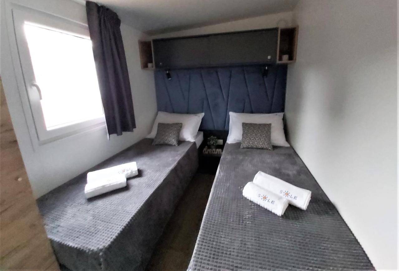 Mobile Home Sole Biograd Na Moru Εξωτερικό φωτογραφία
