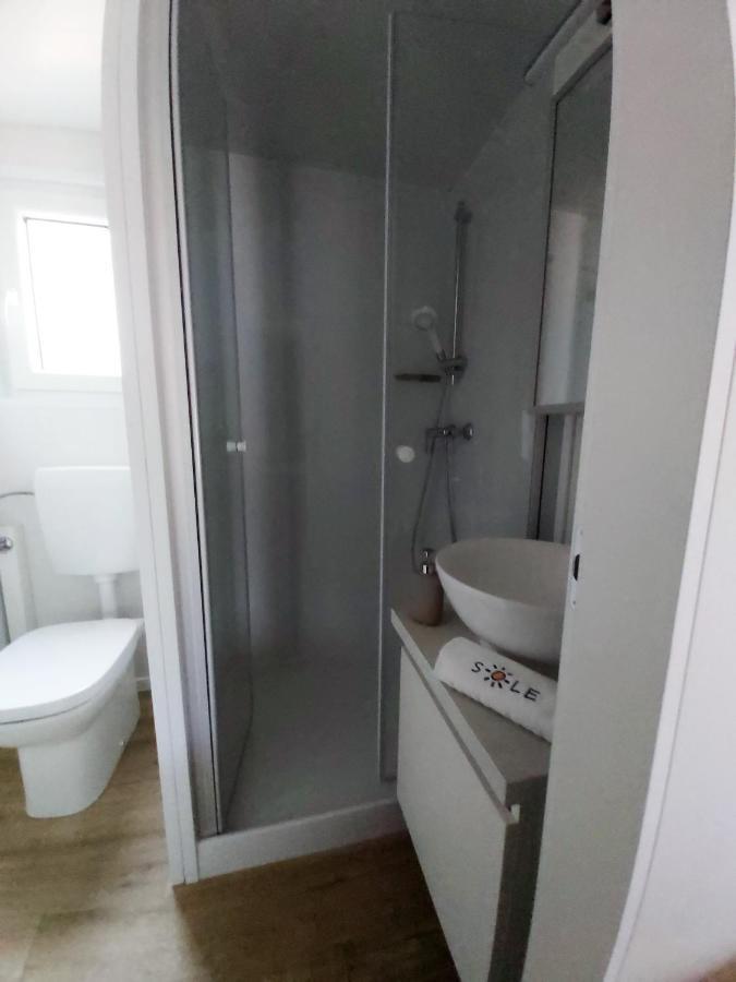 Mobile Home Sole Biograd Na Moru Εξωτερικό φωτογραφία